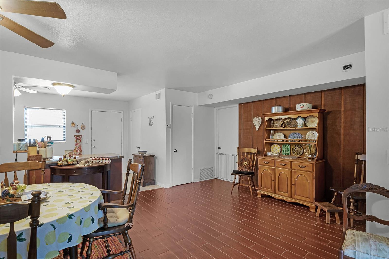 MOUNT DORA TOPKINS BLKS 06 & 07 - Residential Income