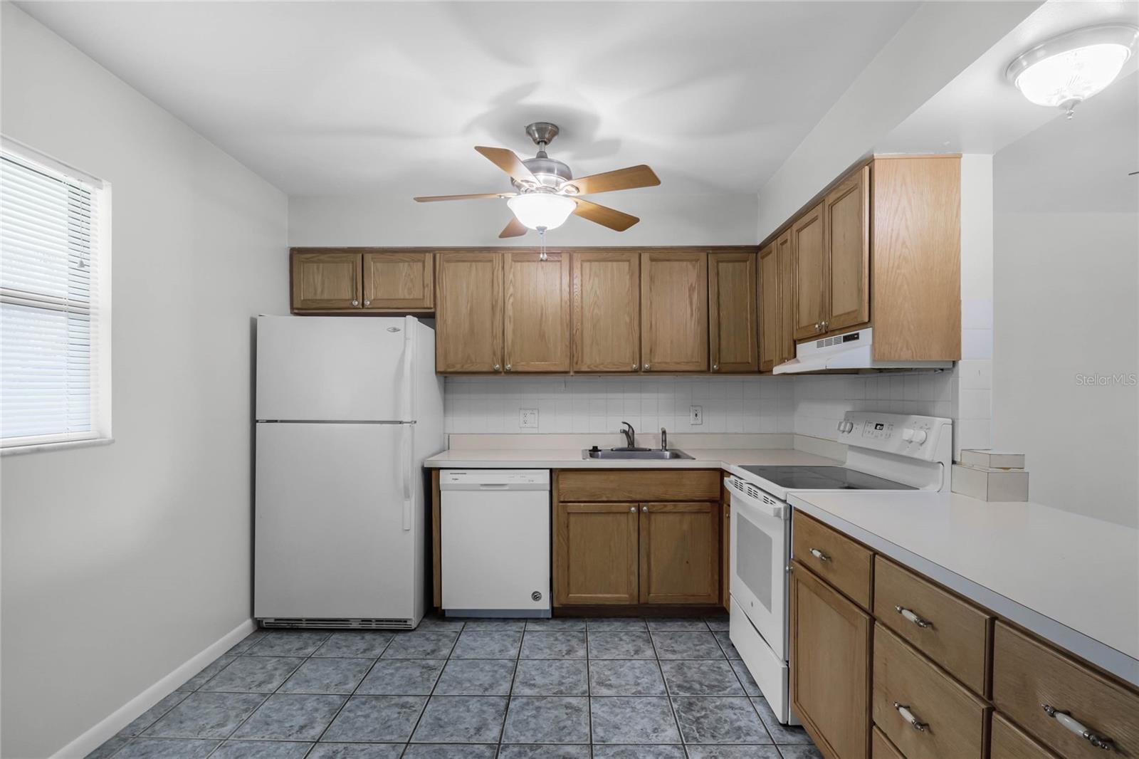 MOUNT DORA TOPKINS BLKS 06 & 07 - Residential Income