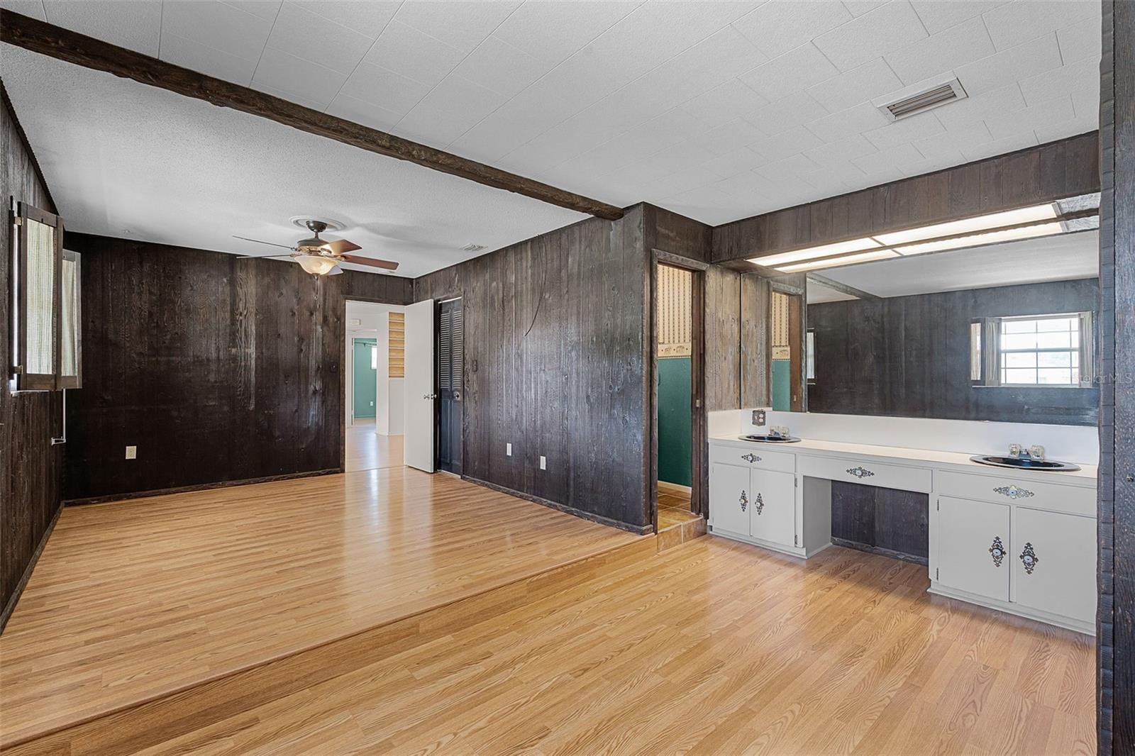 BRENTWOOD HEIGHTS - Residential
