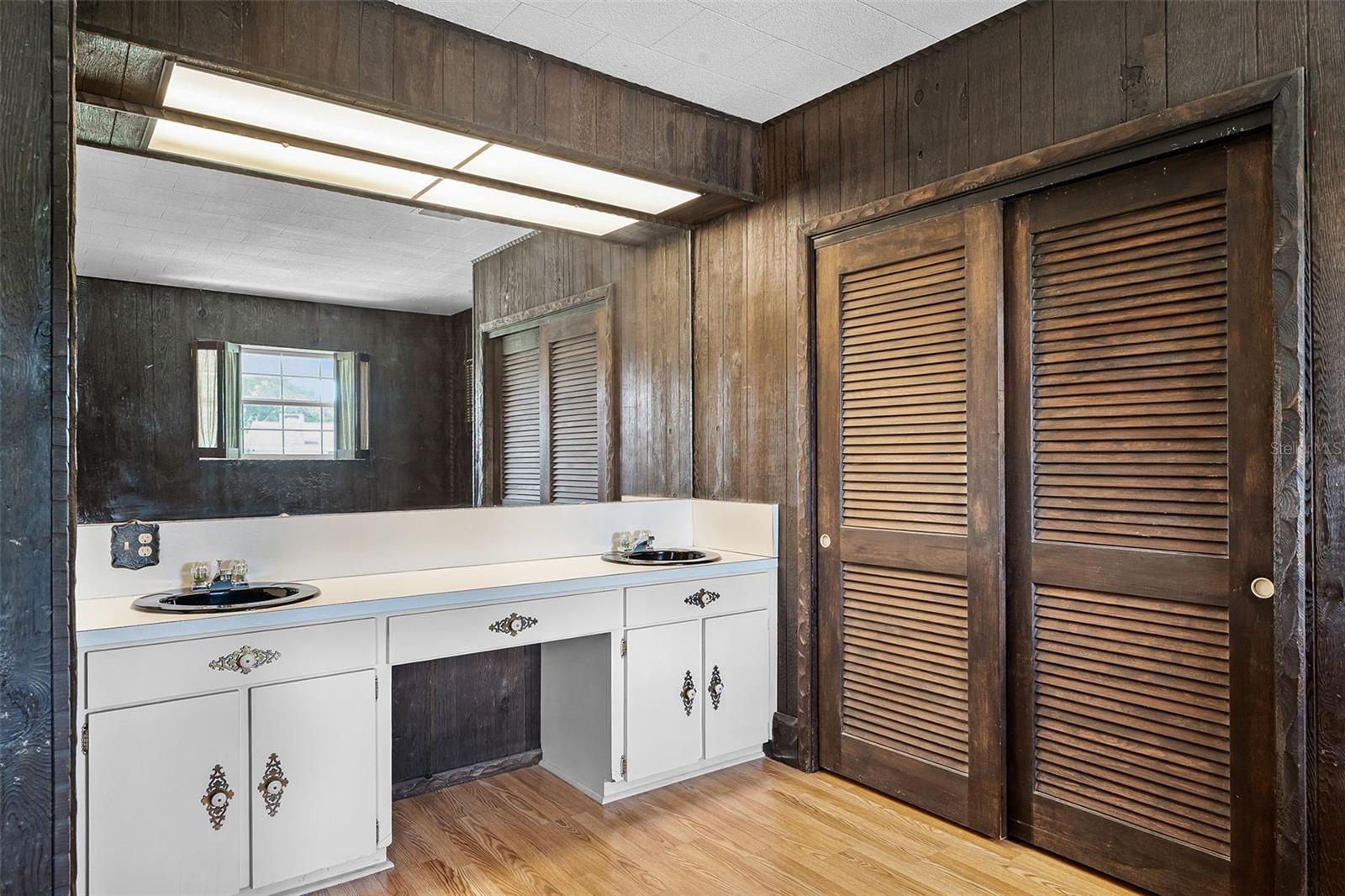 BRENTWOOD HEIGHTS - Residential