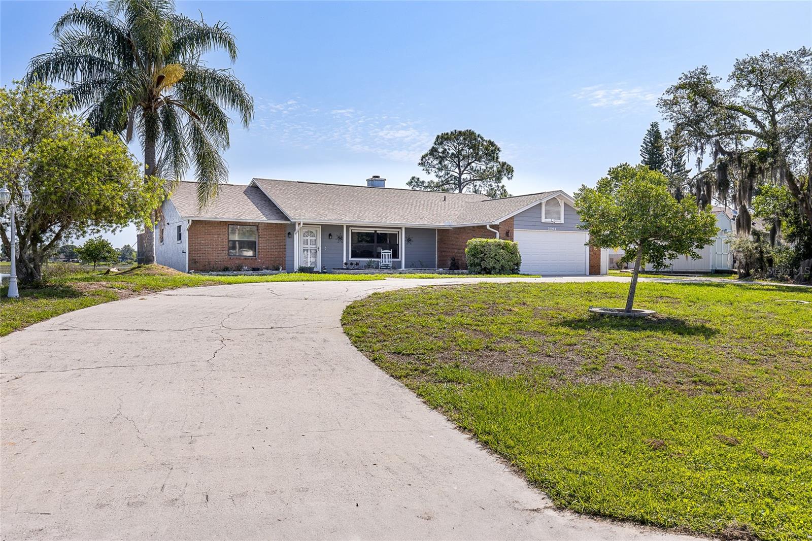 2562 SHEFFIELD DRIVE