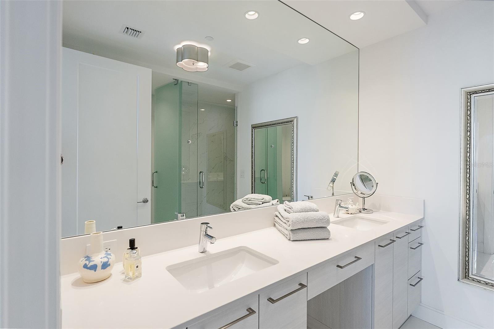 ONE ST. PETERSBURG - Residential