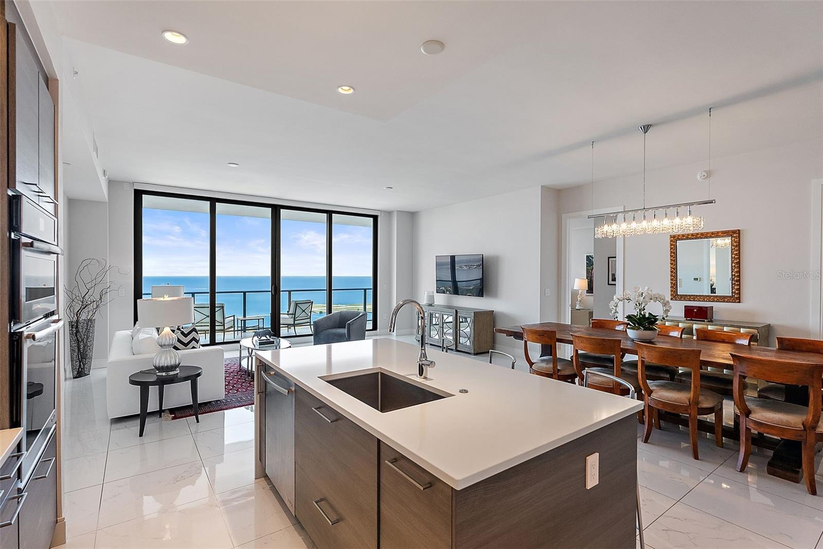 ONE ST. PETERSBURG - Residential