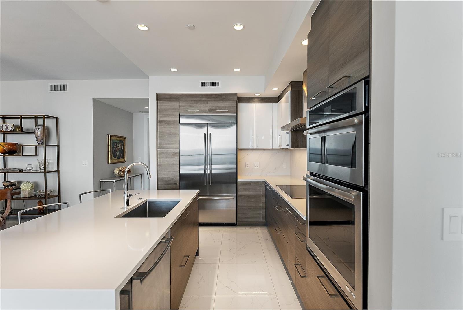 ONE ST. PETERSBURG - Residential