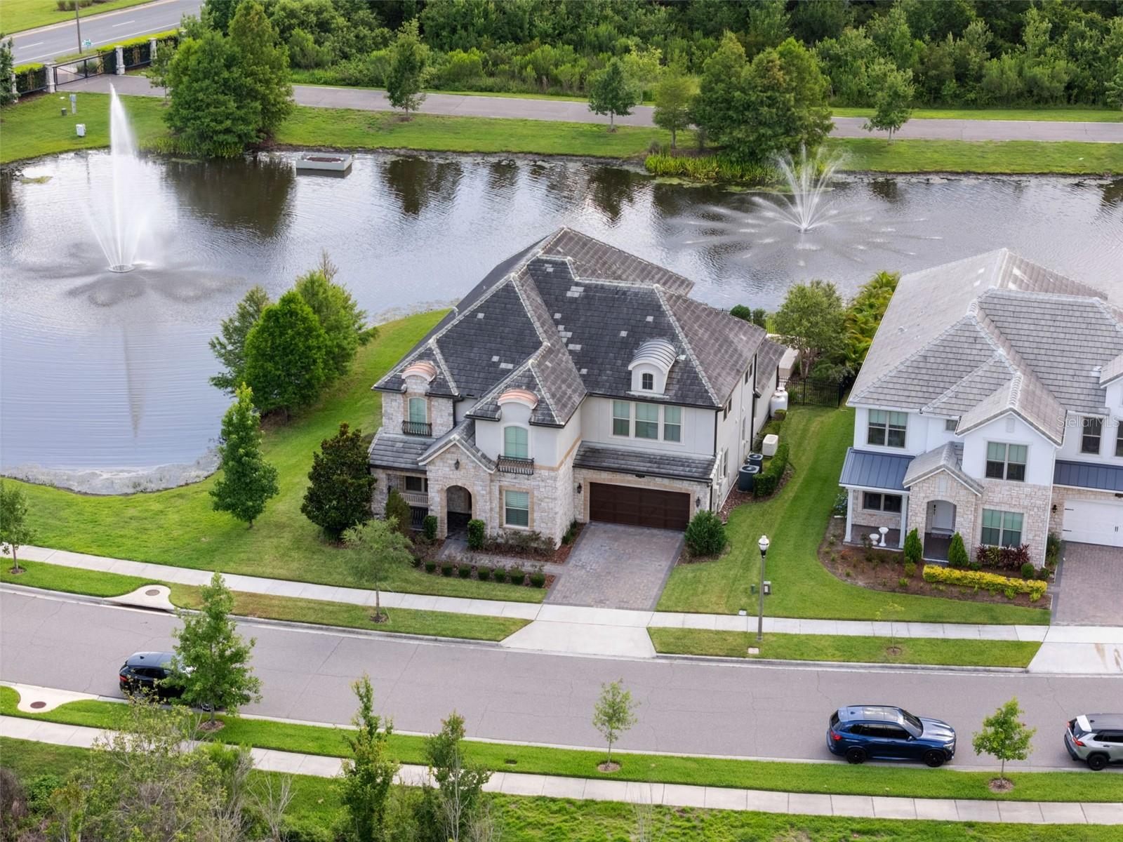 10950 BELLE MAISONS DRIVE
