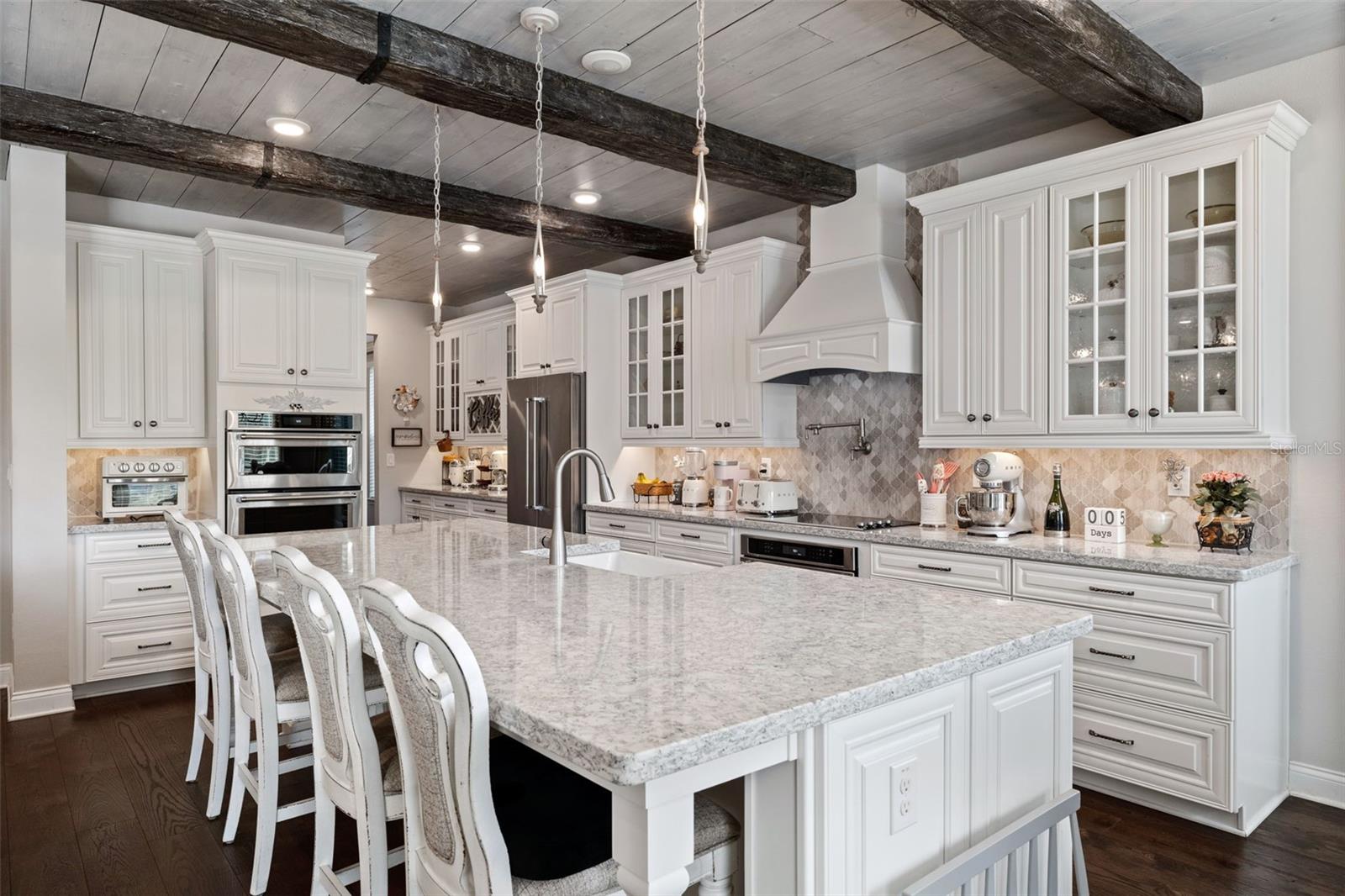 10950 BELLE MAISONS DRIVE