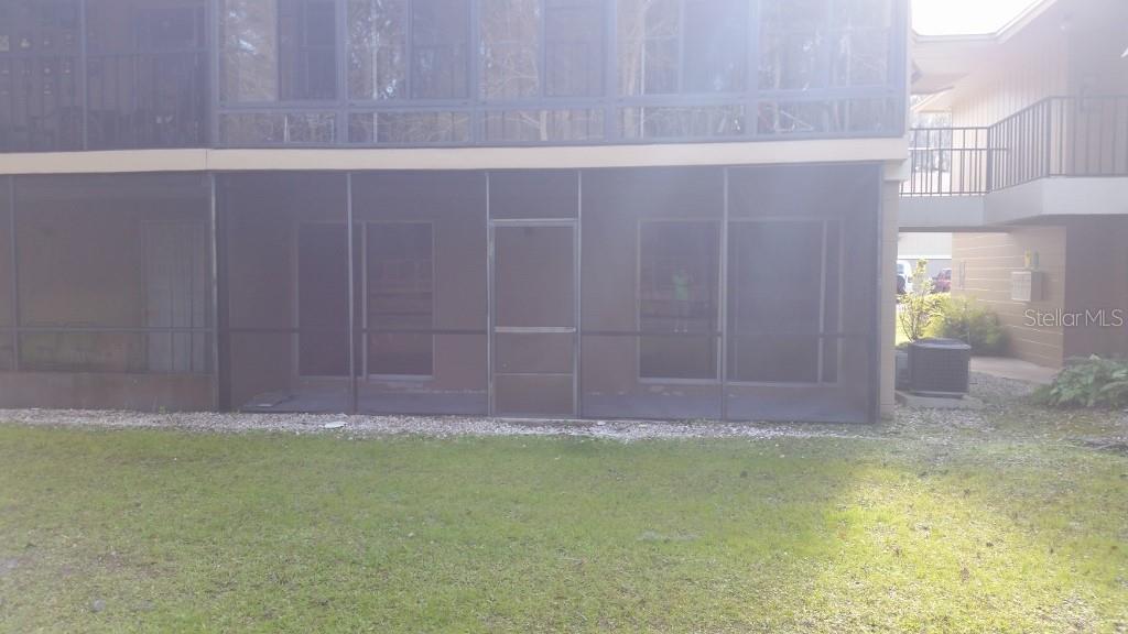 LAKESIDE CONDO APTS - Residential Lease
