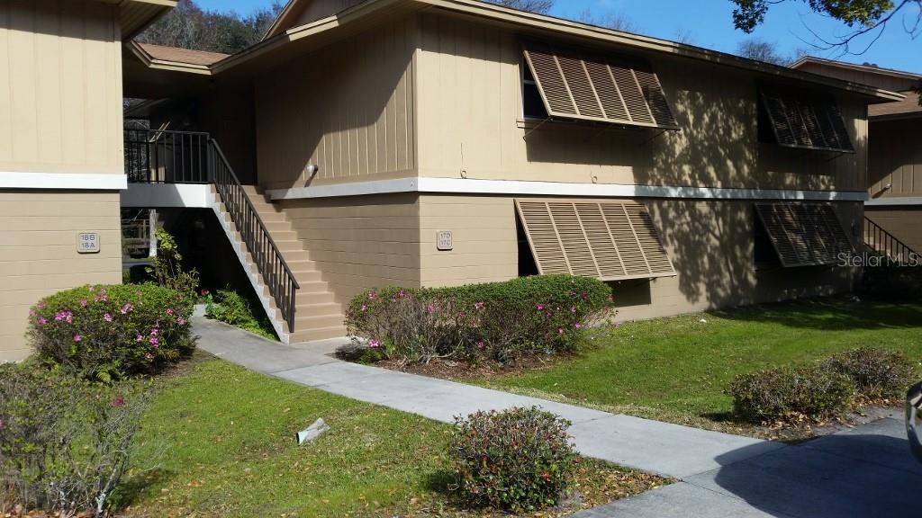 LAKESIDE CONDO APTS - Residential Lease