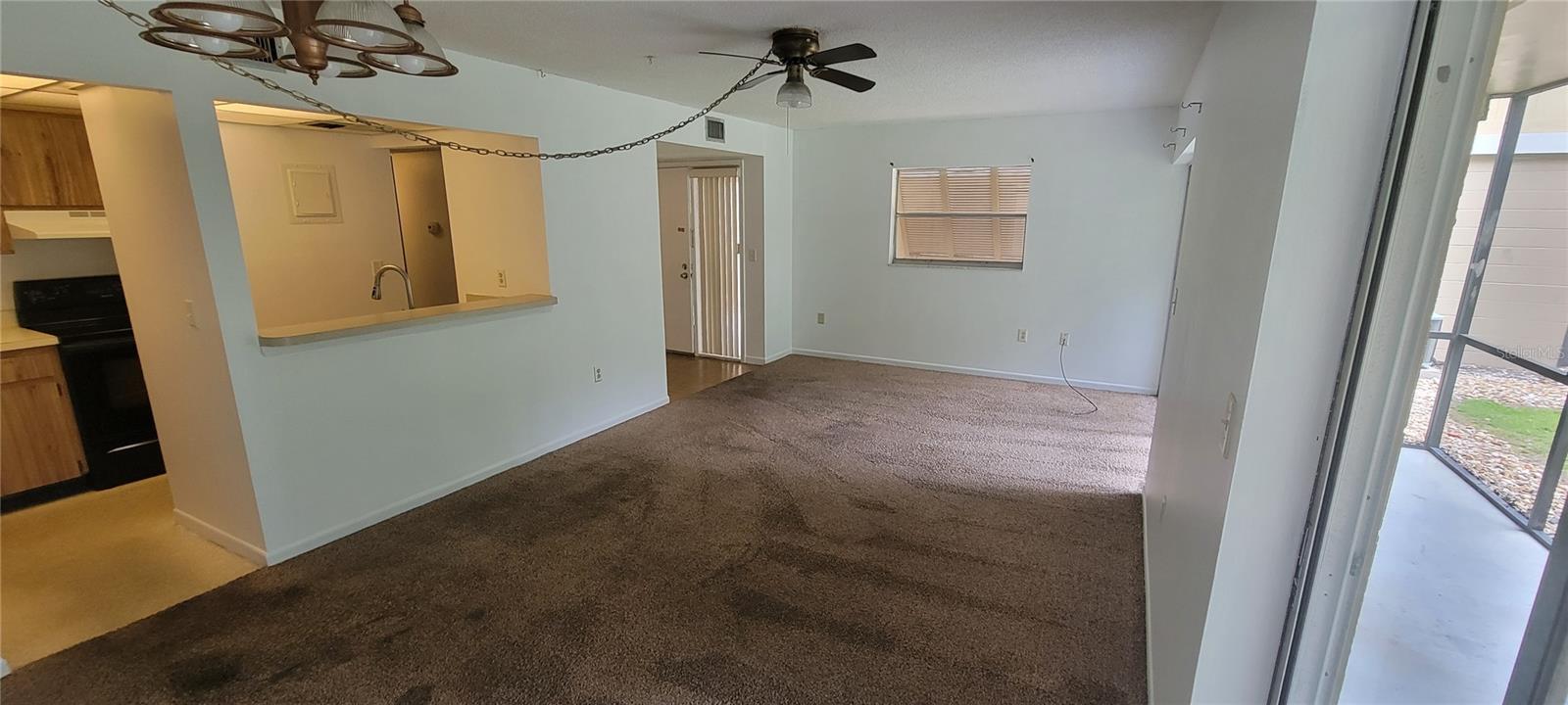 LAKESIDE CONDO APTS - Residential Lease