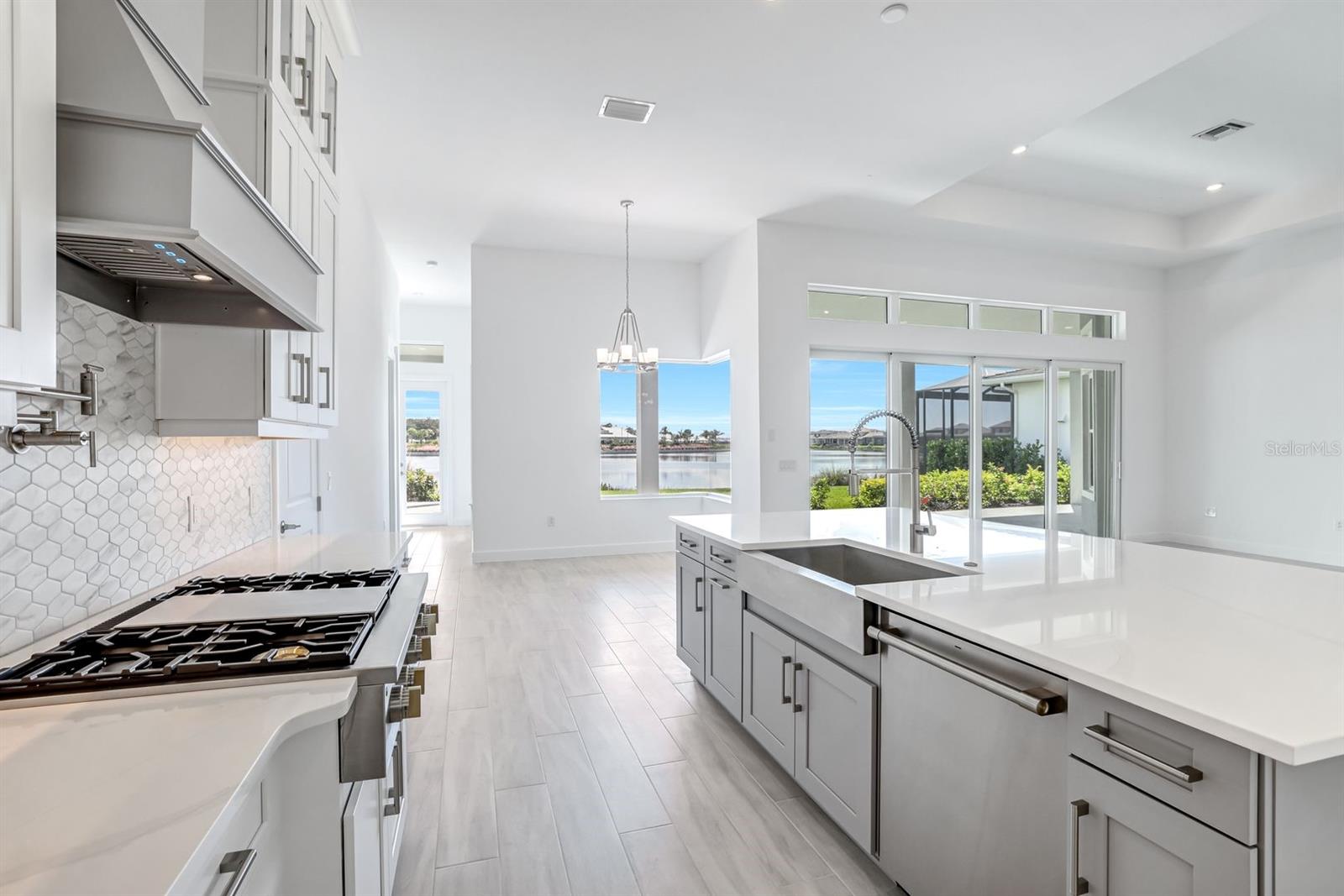 291675 - ESPLANADE BY THE ISL PH2 - Residential