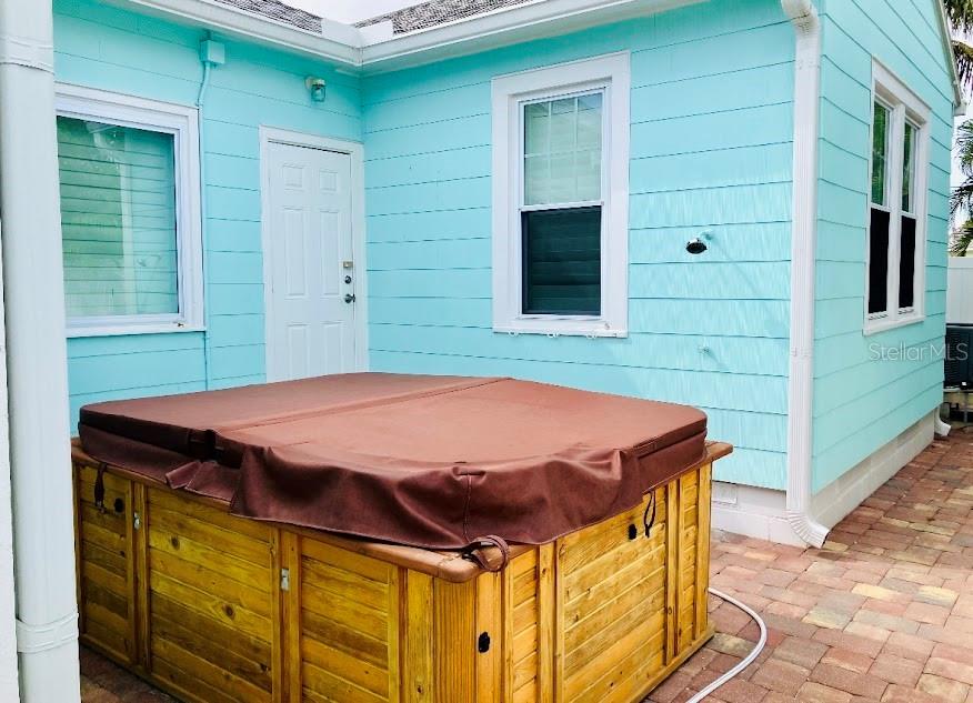 ST PETERSBURG BEACH REP - Residential