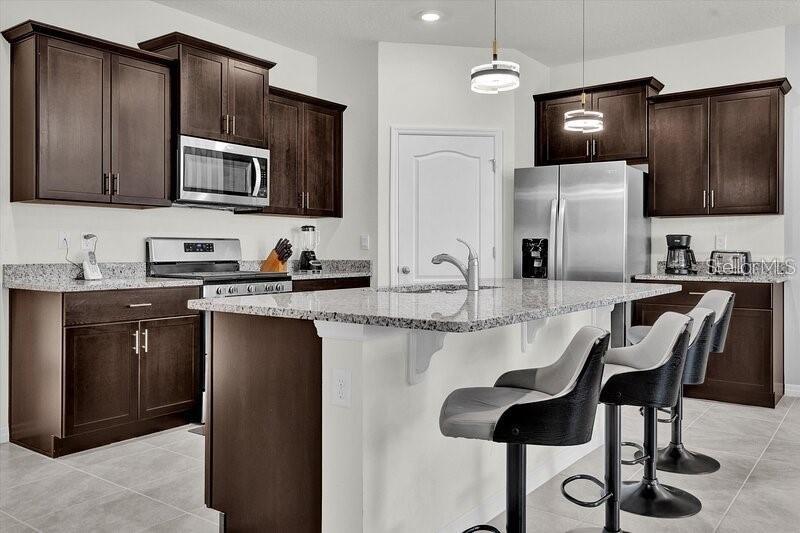 7622 OAKMOSS LOOP