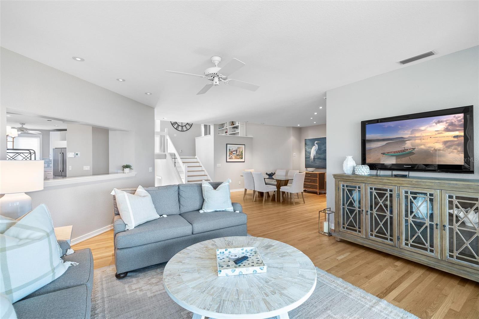 319 PILOT POINT LANE