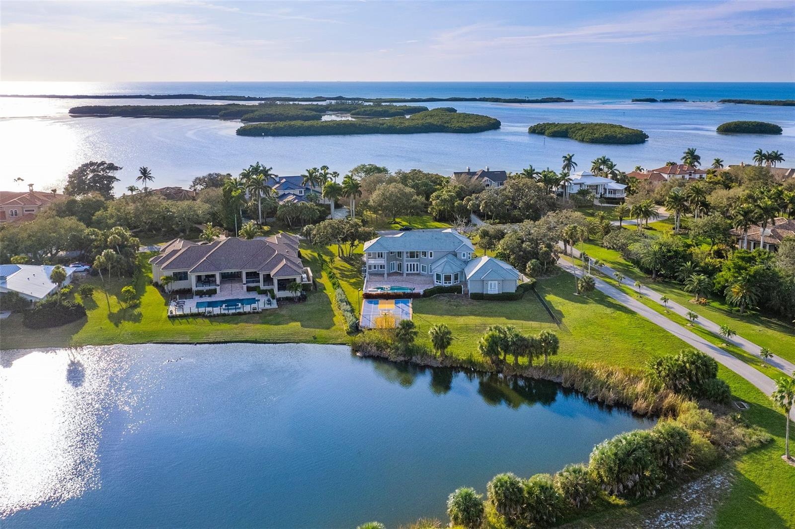 TIERRA VERDE - Residential