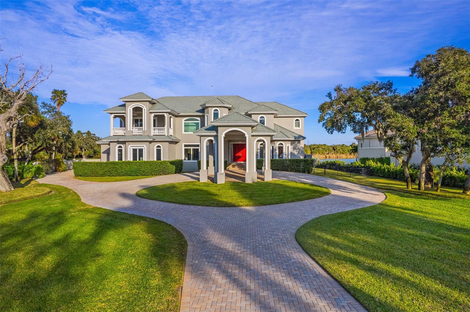 TIERRA VERDE - Residential