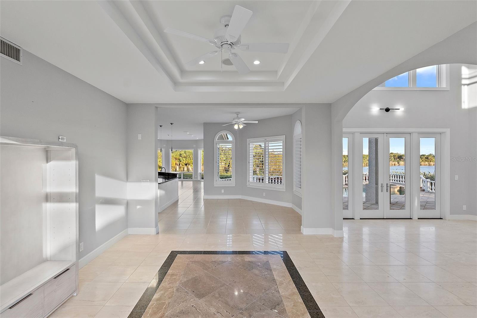 TIERRA VERDE - Residential