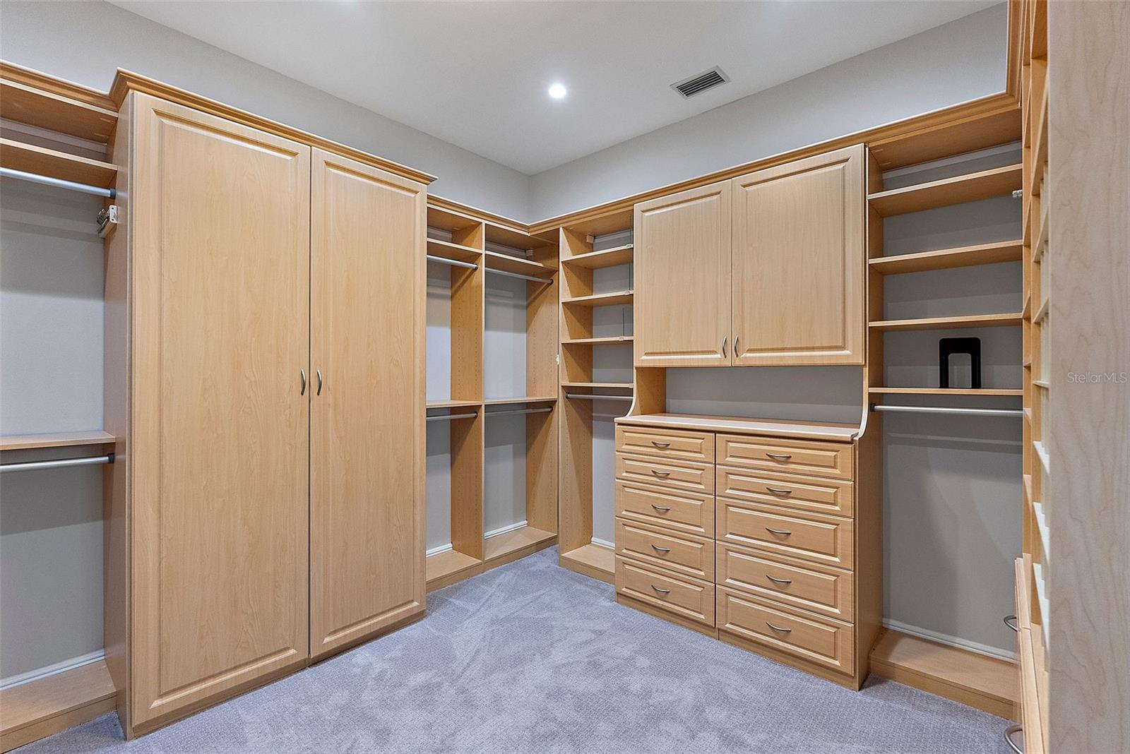 TIERRA VERDE - Residential