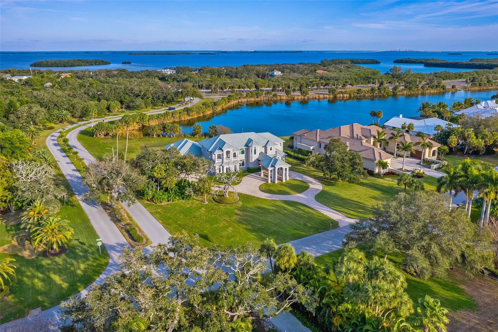 TIERRA VERDE - Residential