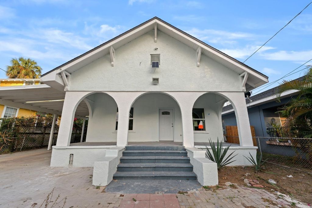 Photo of 2825 N Taliaferro Avenue, Tampa, FL 33602 (MLS # TB8469635)