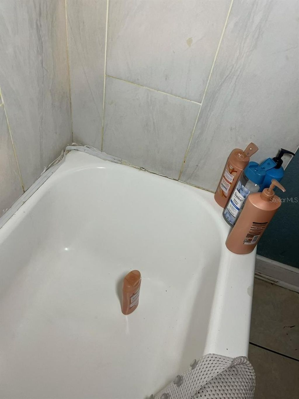 Photo of 4325 Lake Lawne Avenue, Orlando, FL 32808 (MLS # O6386186)