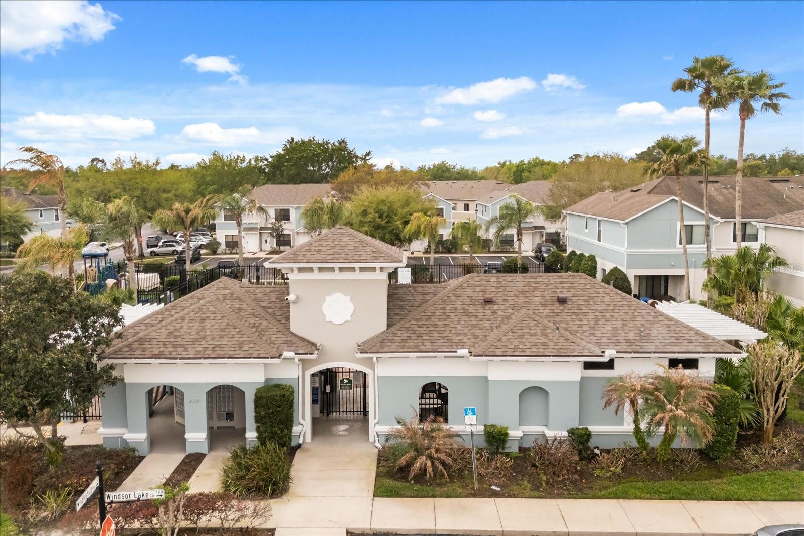 WINDSOR LAKE TWNHMS EAST - Residential