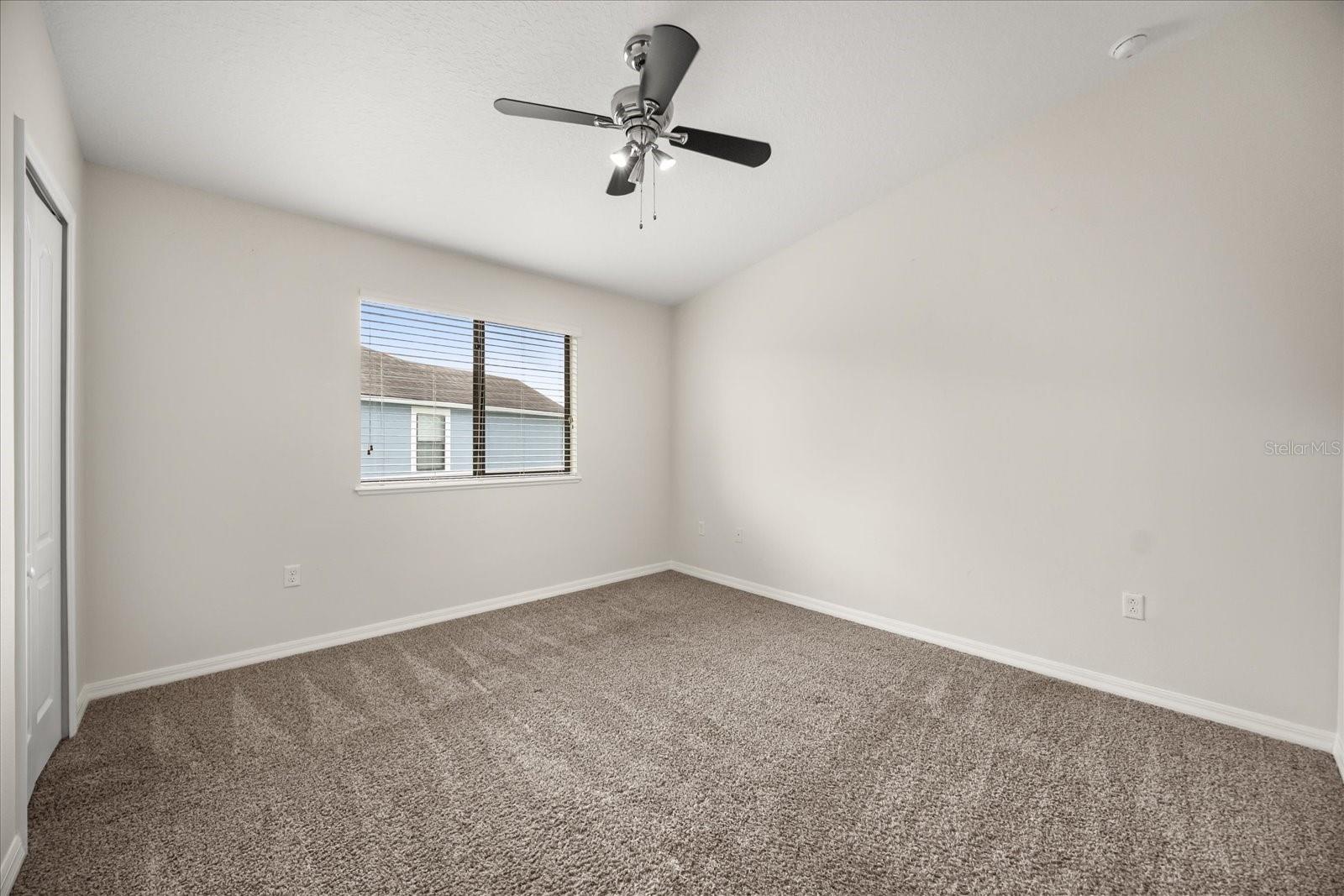 WINDSOR LAKE TWNHMS EAST - Residential