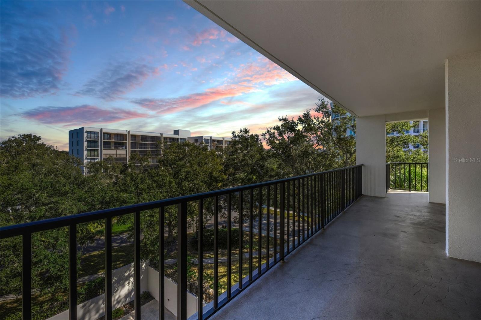 BELLEVIEW BILTMORE VILLAS OAKS 150 - Residential