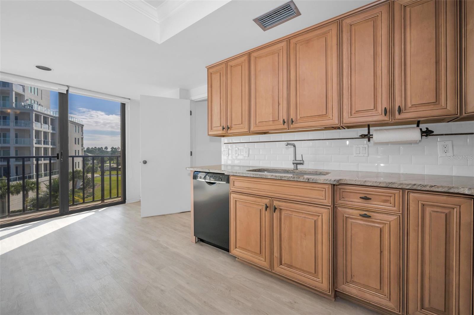 BELLEVIEW BILTMORE VILLAS OAKS 150 - Residential