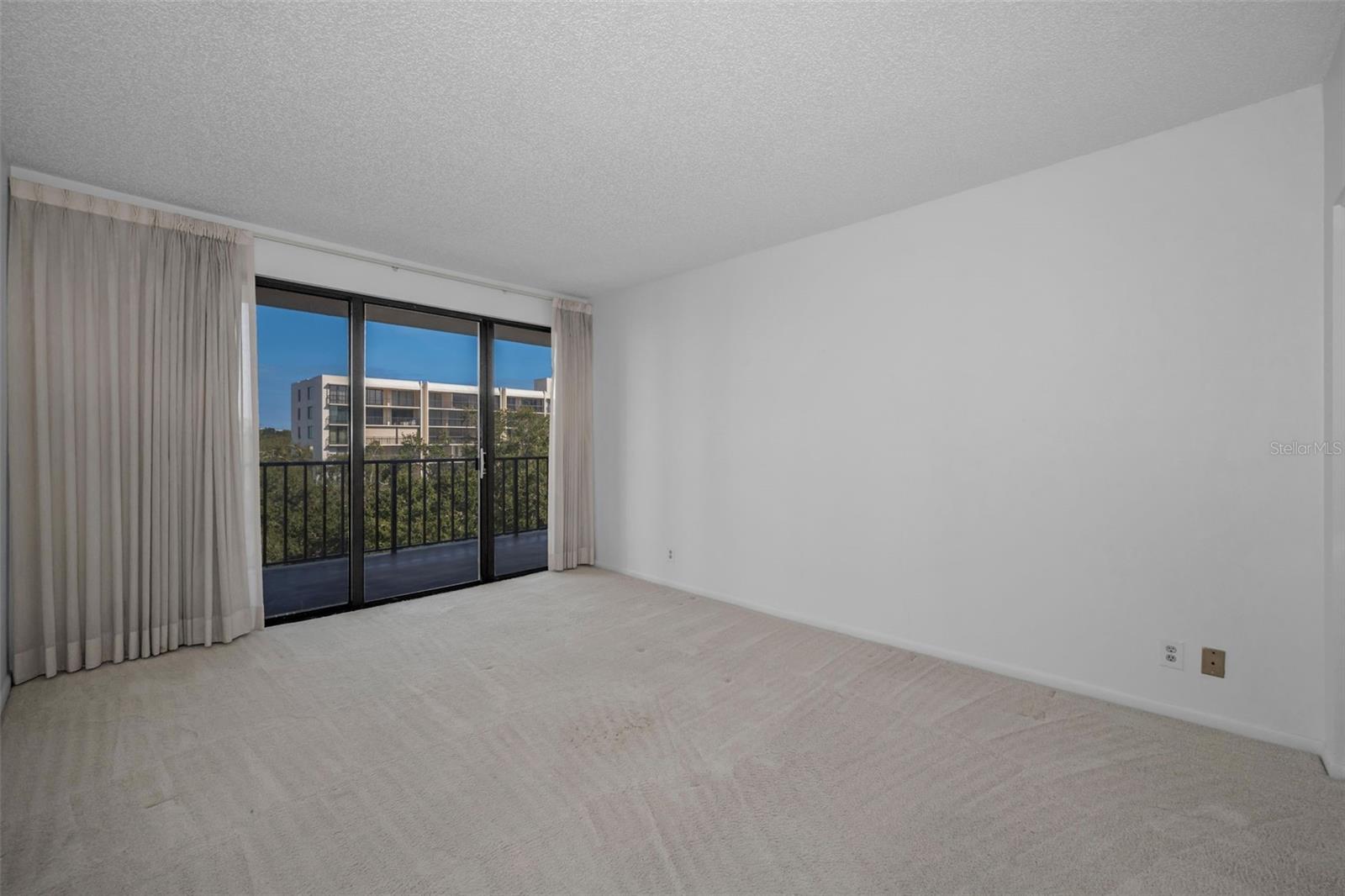 BELLEVIEW BILTMORE VILLAS OAKS 150 - Residential