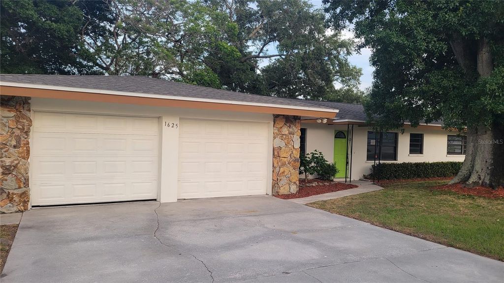 Photo of 1625 Bravo Drive, Clearwater, FL 33764 (MLS # TB8499130)