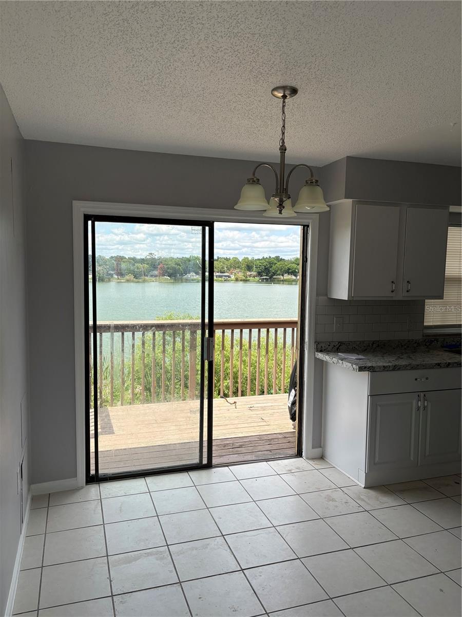 LAKE BENTLEY SHORES CONDO PHASE ONE - Residential