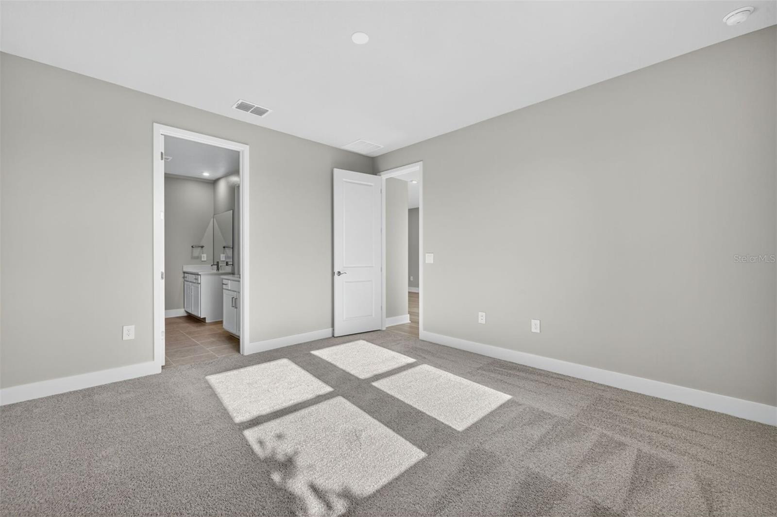 SUNSTONE AT WELLEN PARK - Residential