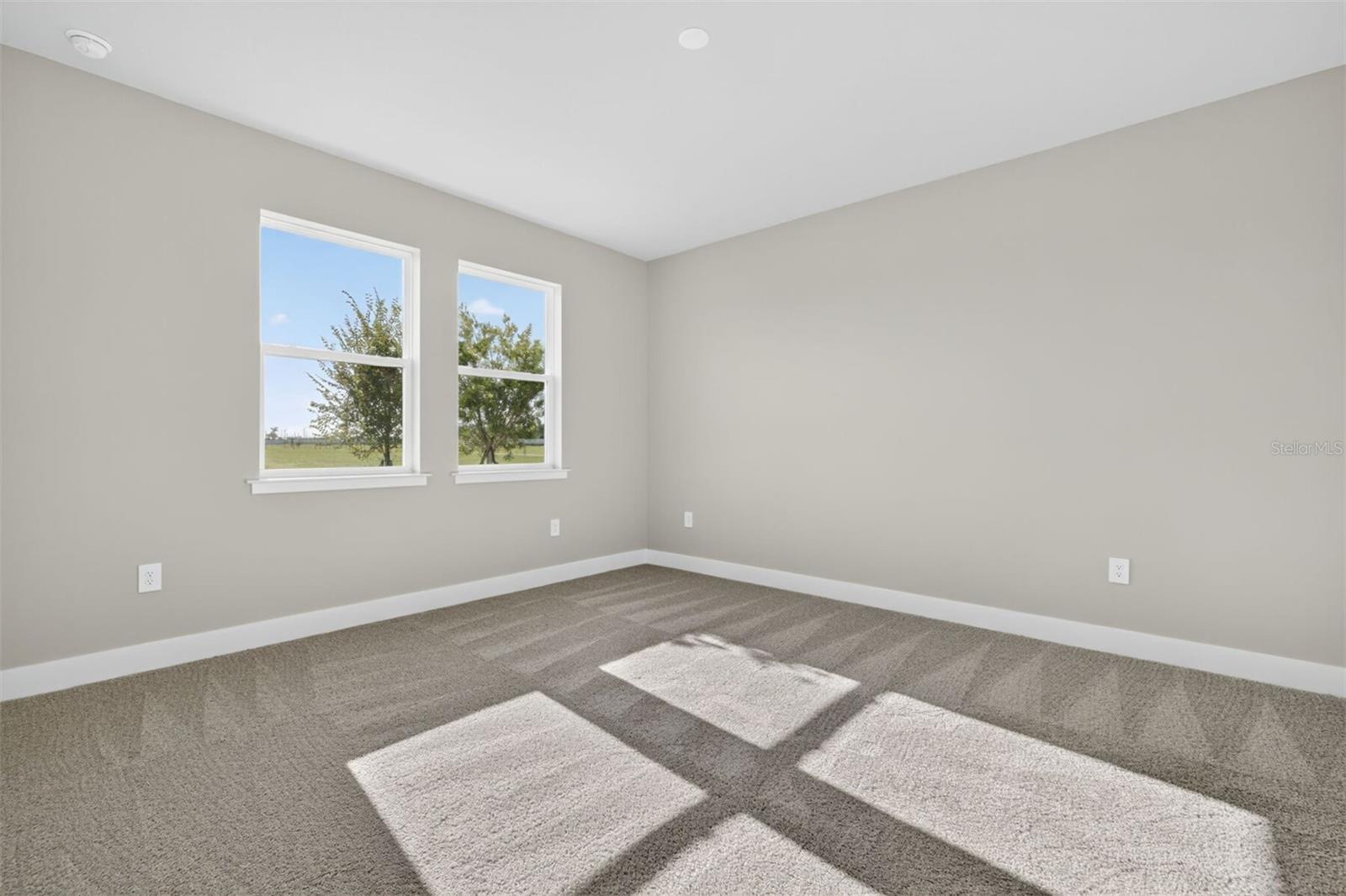 SUNSTONE AT WELLEN PARK - Residential