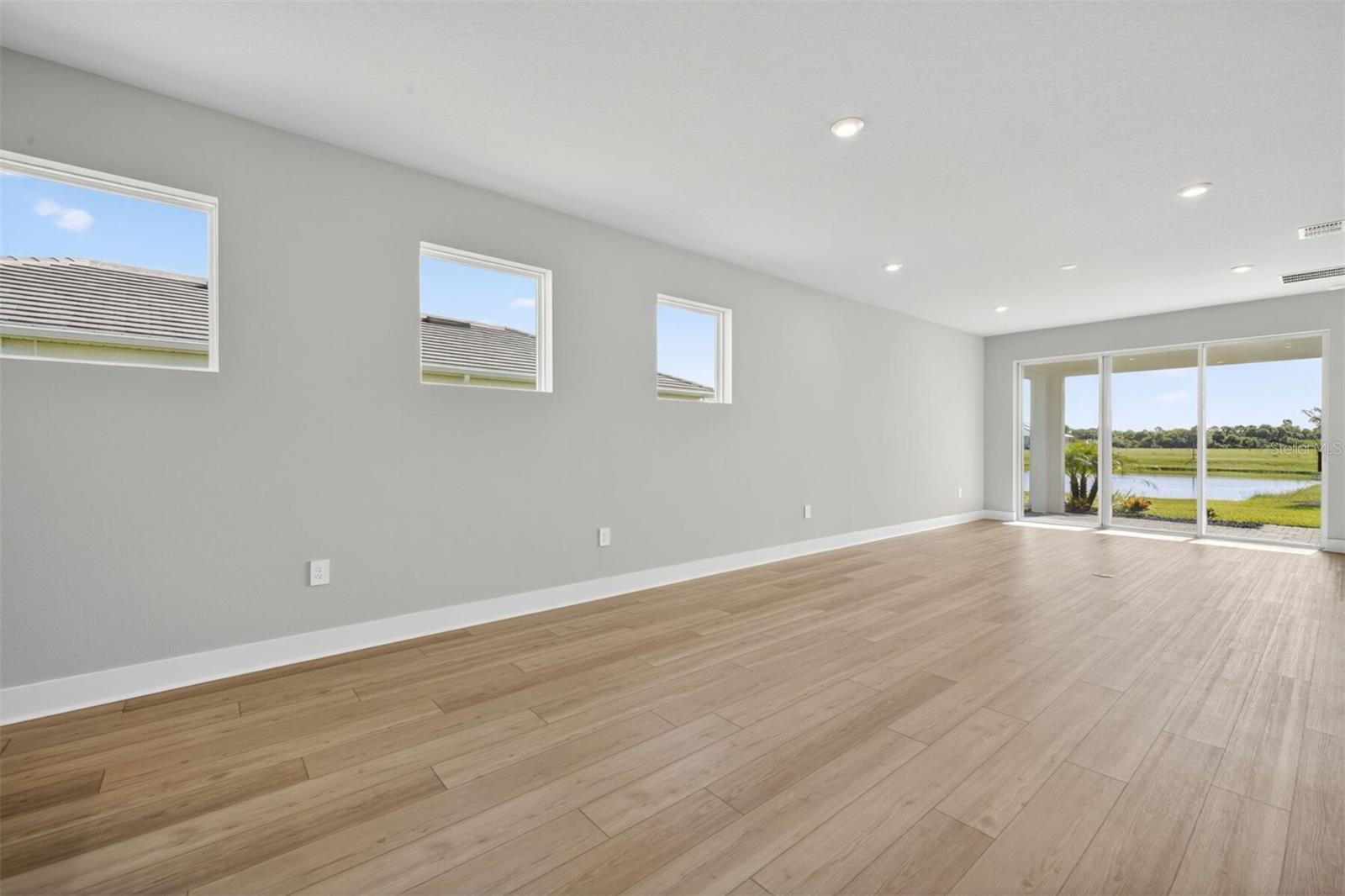 SUNSTONE AT WELLEN PARK - Residential