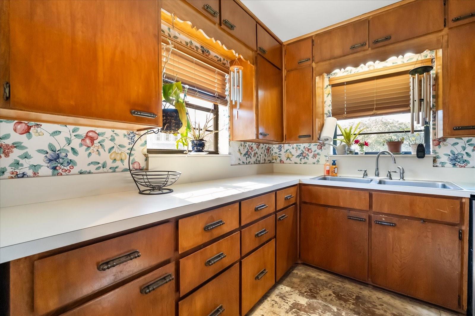 WINTER GARDEN SHORES REP - Residential