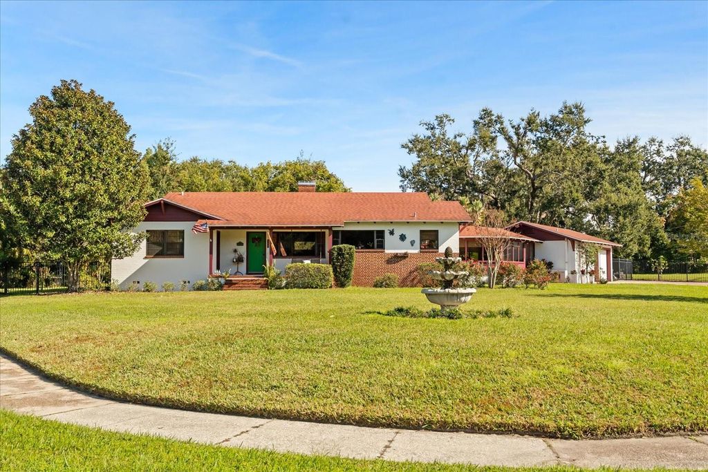 Photo of 205 Surprise Drive, Winter Garden, FL 34787 (MLS # O6365188)