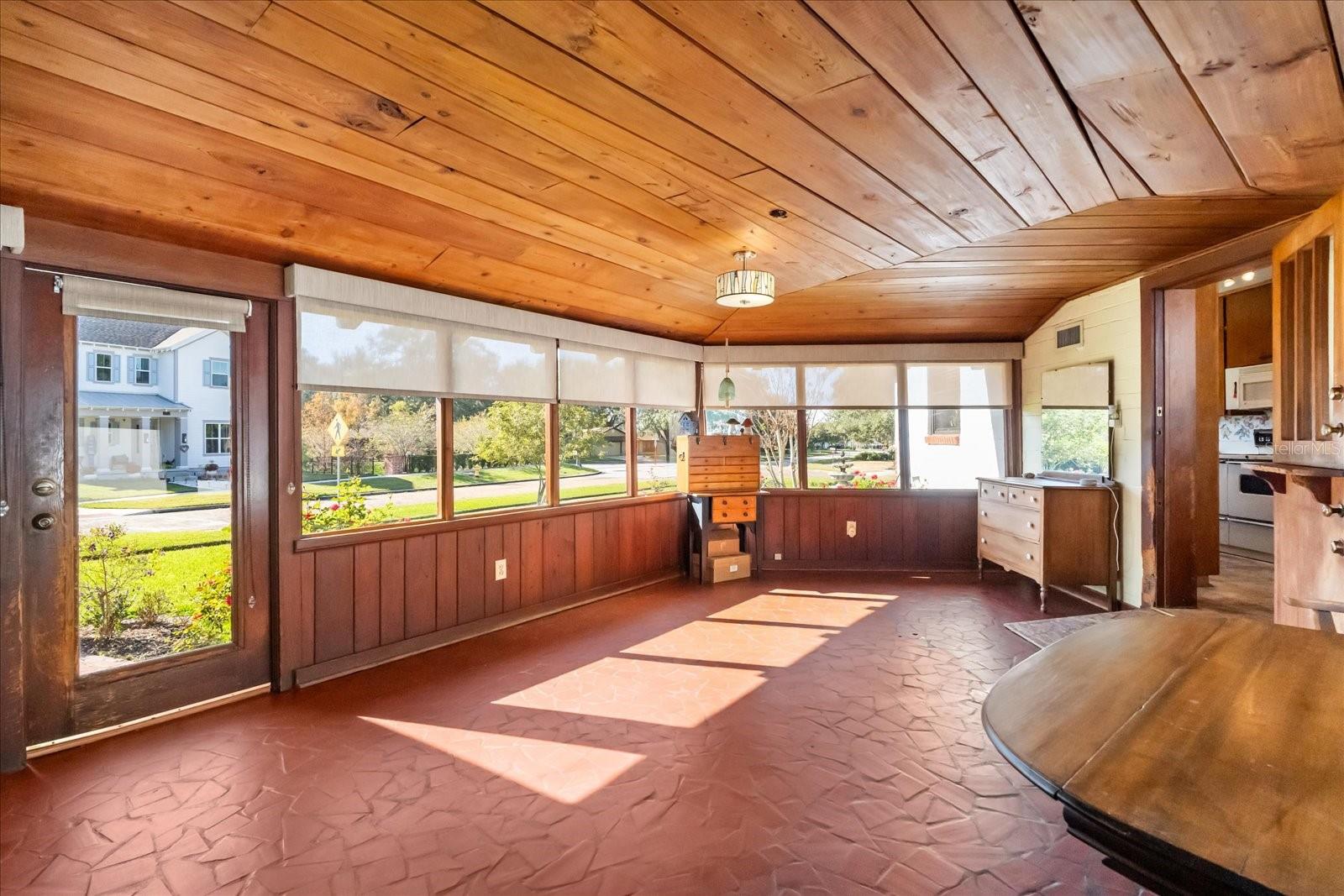 WINTER GARDEN SHORES REP - Residential