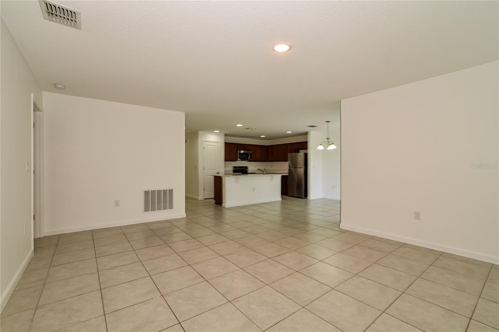 1417 LUCERNE LOOP ROAD NE