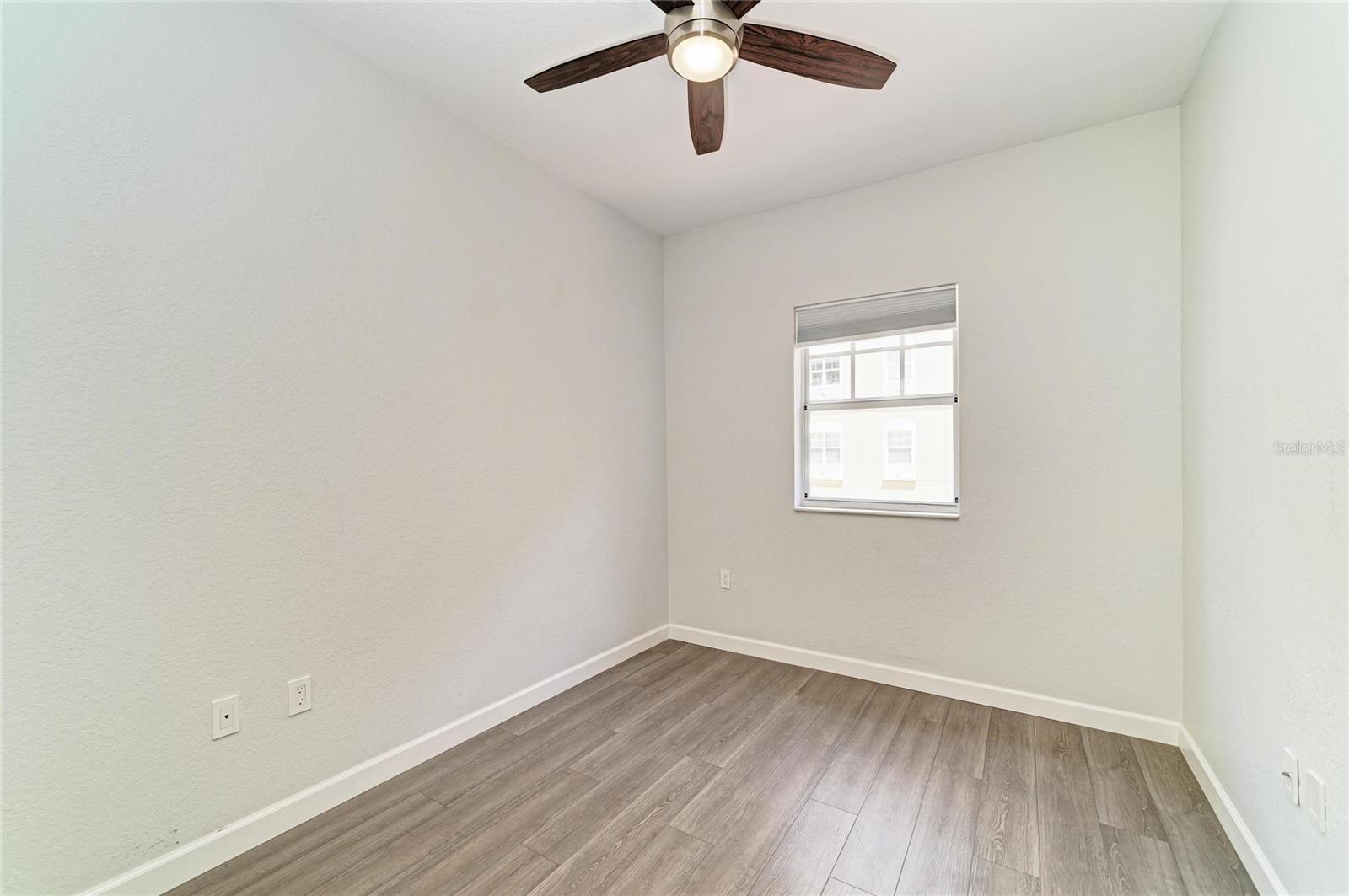 BROADWAY PROMENADE - Residential