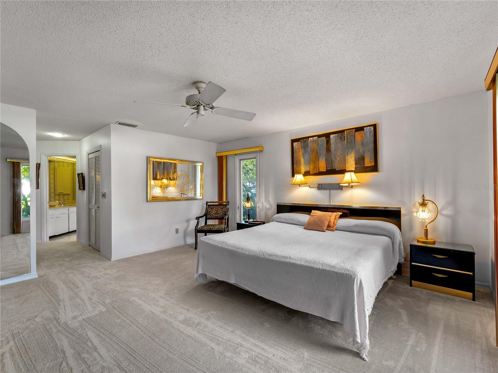 LAKESHORE VILLAGE SOUTH - Residential