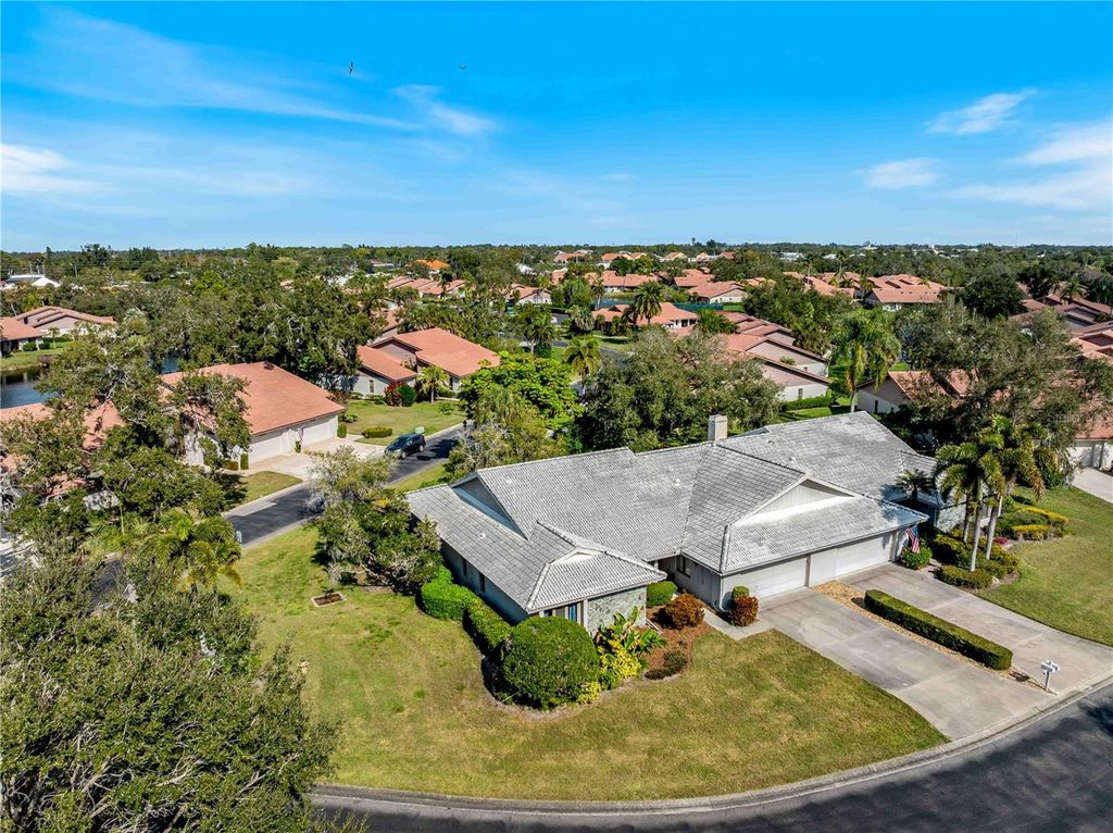 Photo of 3851 Wilshire Drive #9, Sarasota, FL 34238 (MLS # N6142378)