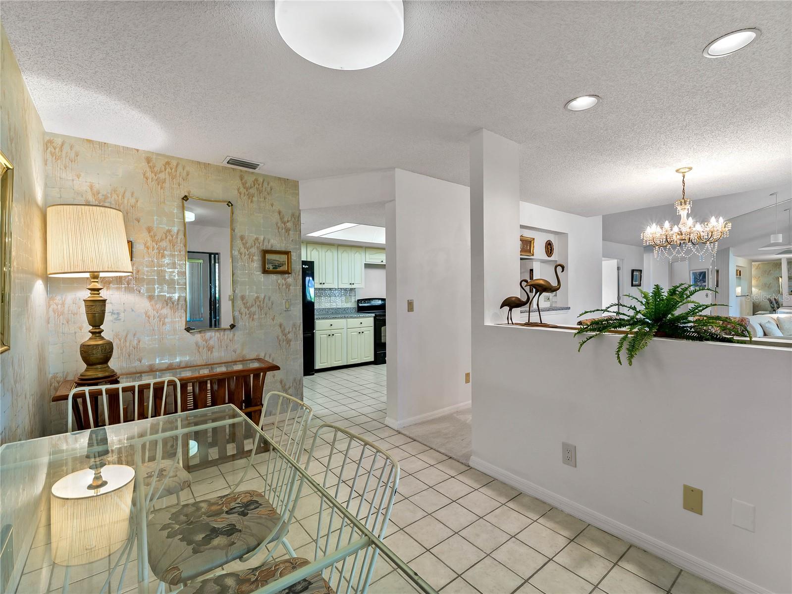 LAKESHORE VILLAGE SOUTH - Residential