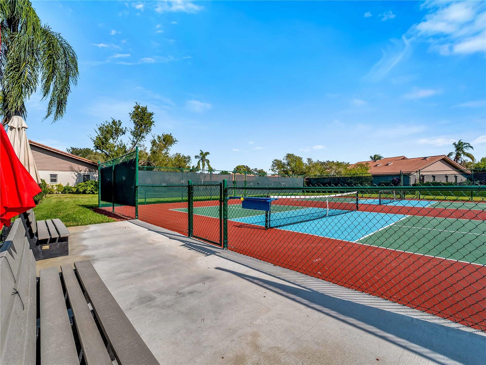 LAKESHORE VILLAGE SOUTH - Residential