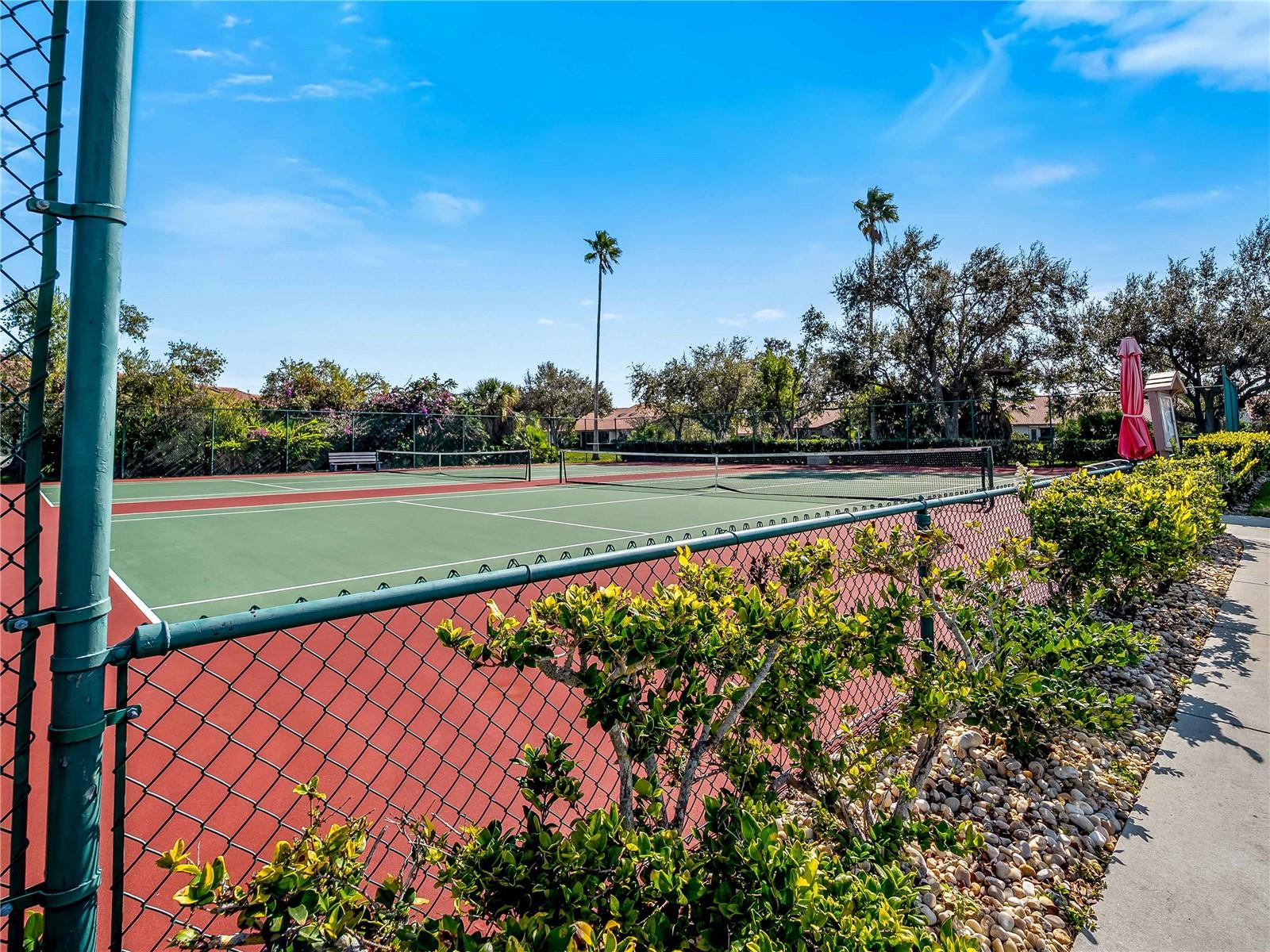 LAKESHORE VILLAGE SOUTH - Residential