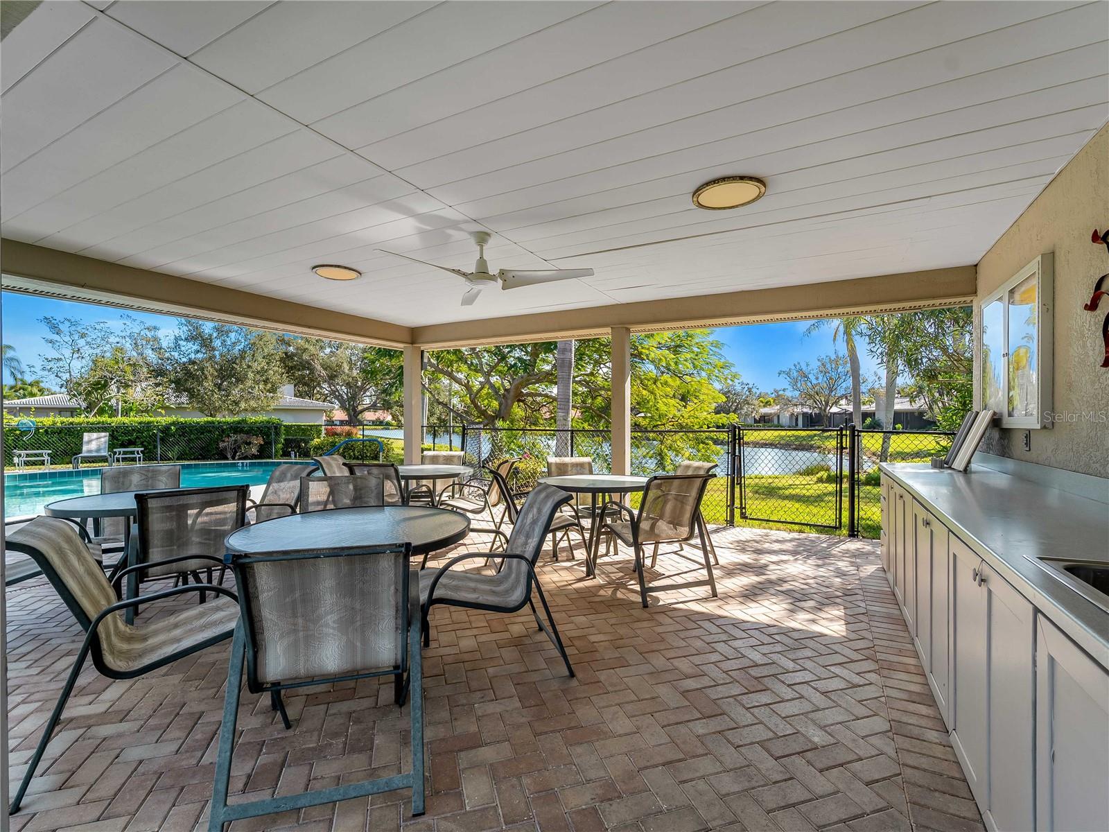 LAKESHORE VILLAGE SOUTH - Residential