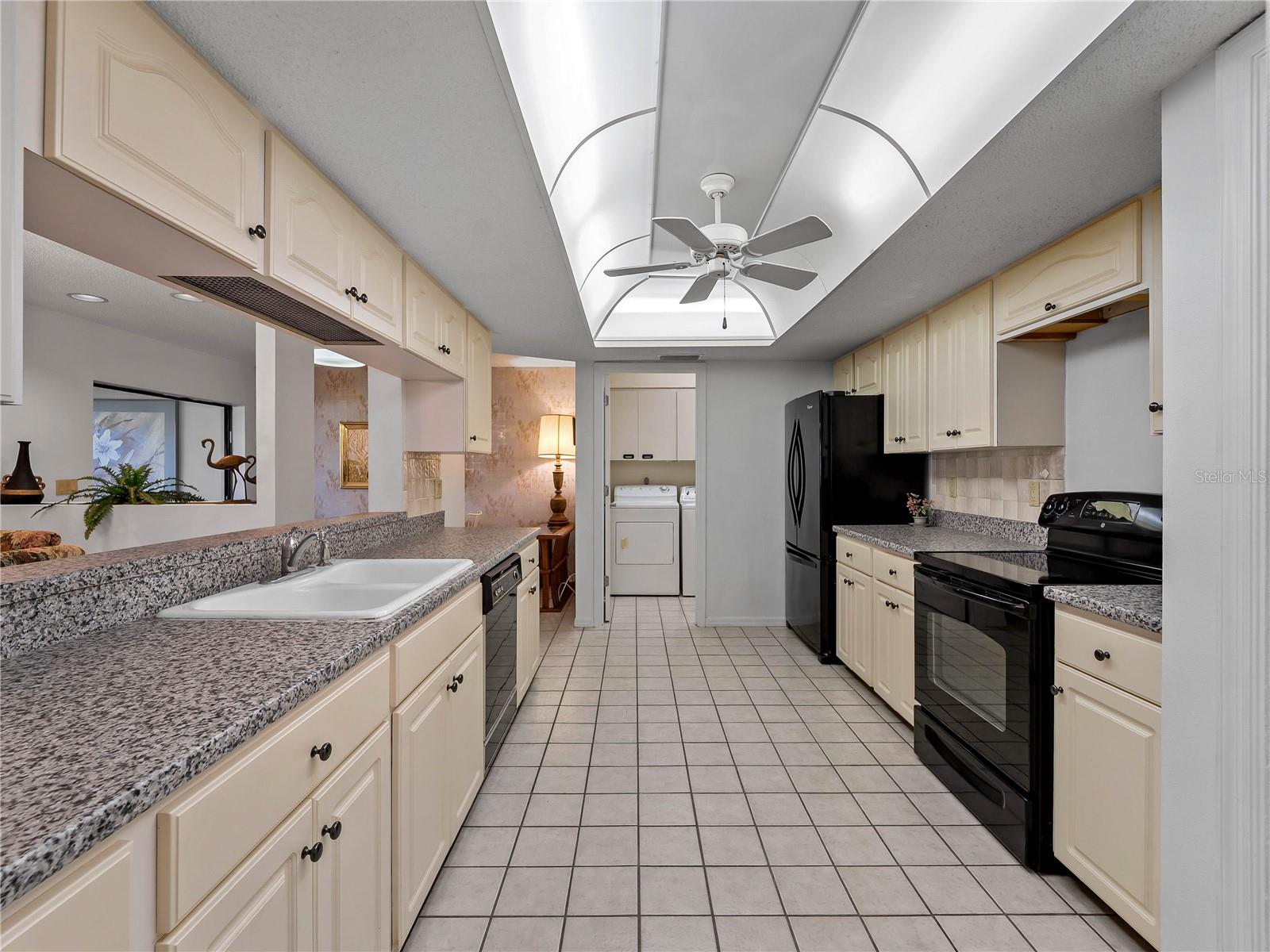 LAKESHORE VILLAGE SOUTH - Residential