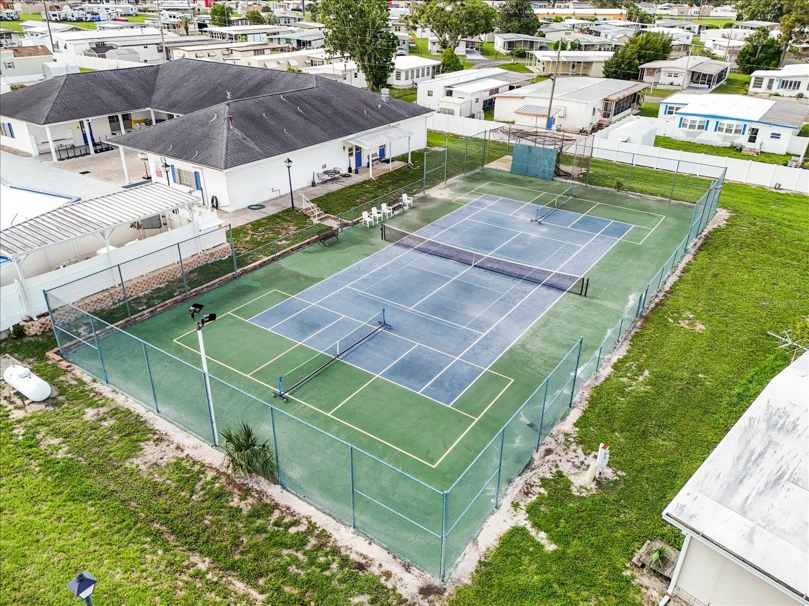 AMERICAN CONDO PARKS - Residential Lease