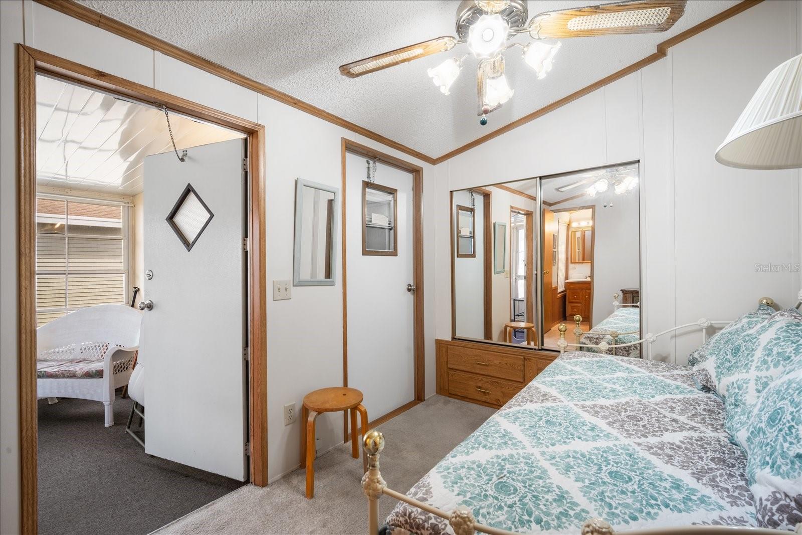 AMERICAN CONDO PARKS - Residential Lease