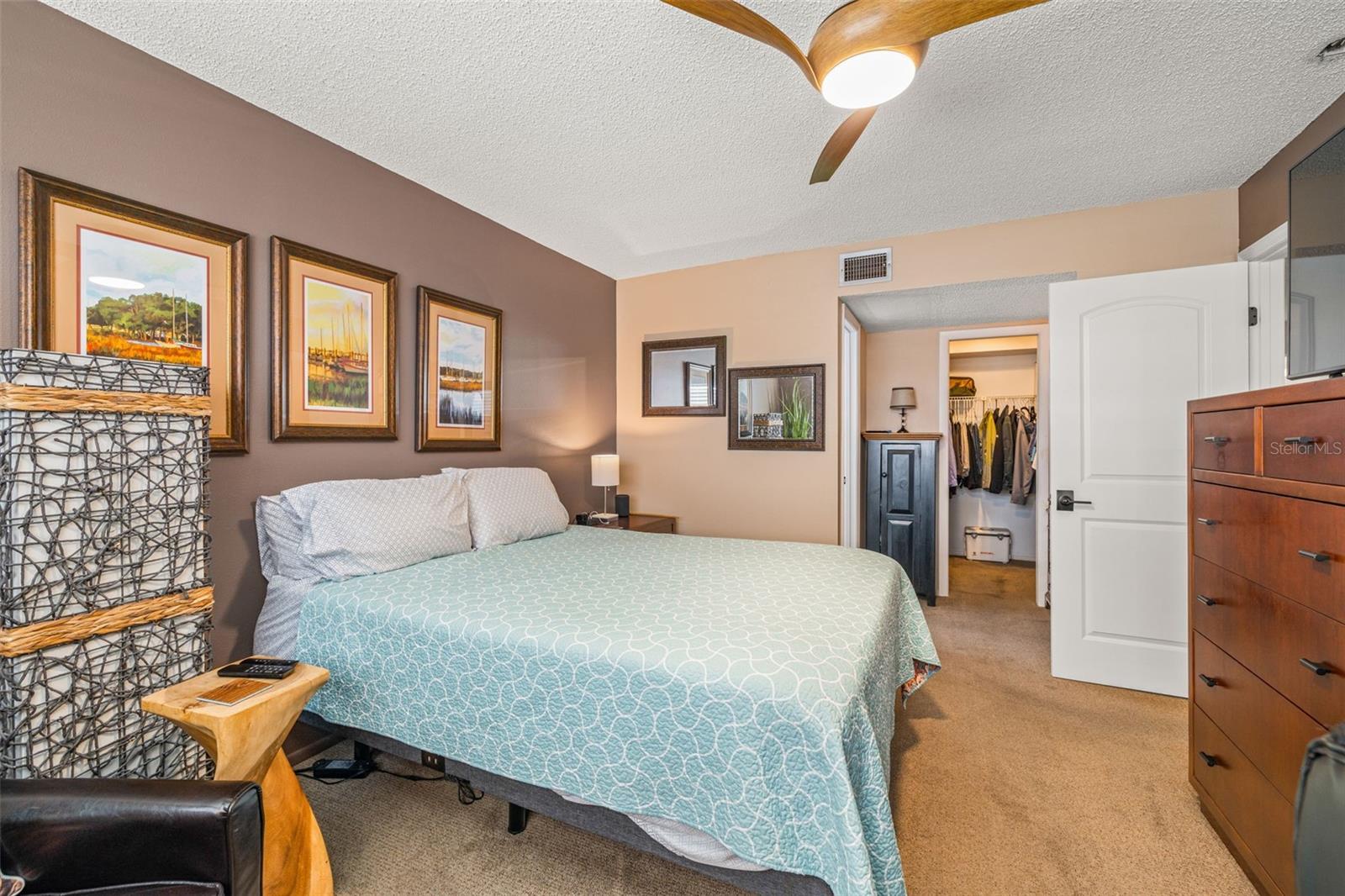 WINDWARD COVE CONDO - Residential