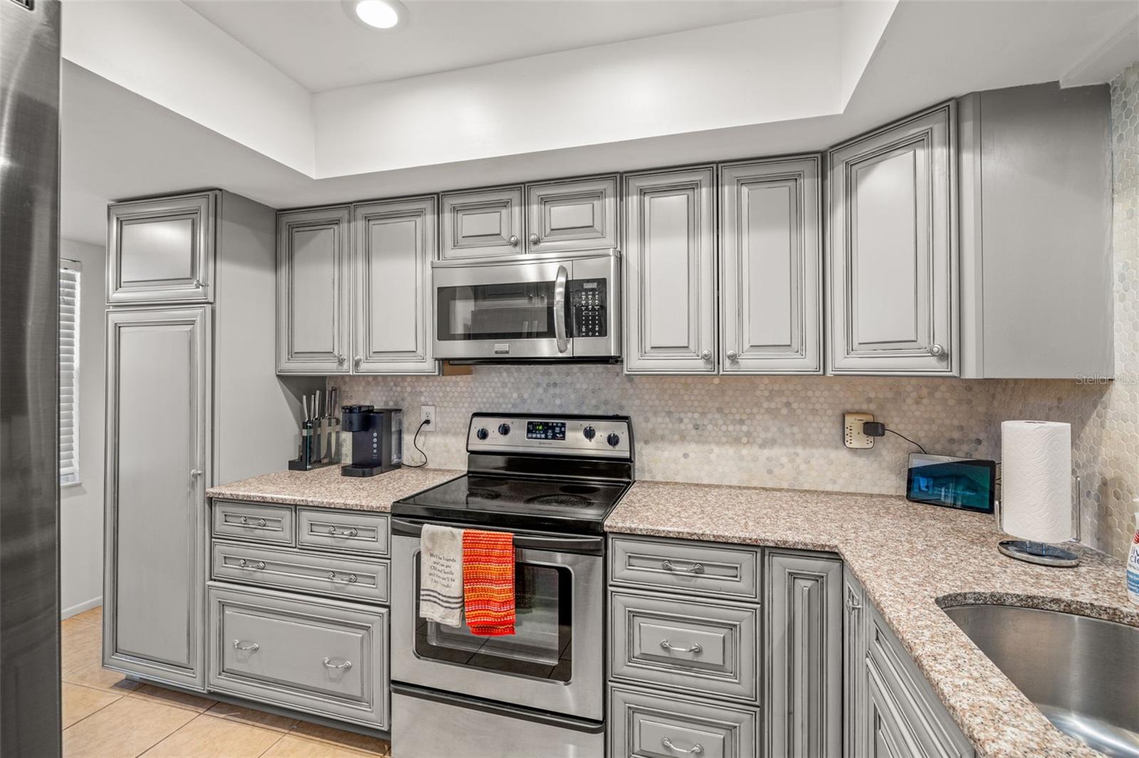 WINDWARD COVE CONDO - Residential